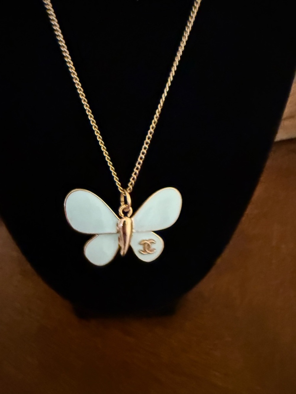 Gorgeous Chanel blue and gold Butterfly Pendant upcycled into necklace - Picture 2 of 7